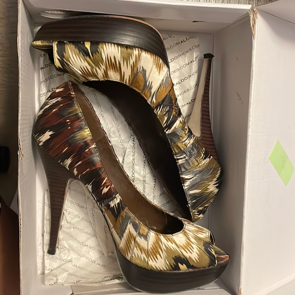 ALDO LINDEMUTH HEELS